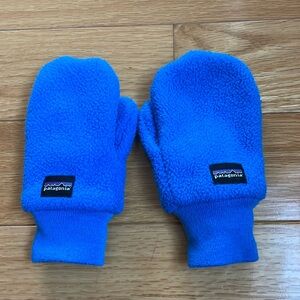 Patagonia Fleece baby mittens